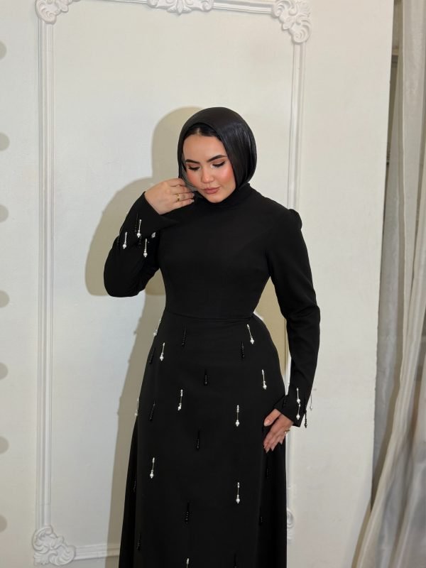 فستان اسود A-Line
