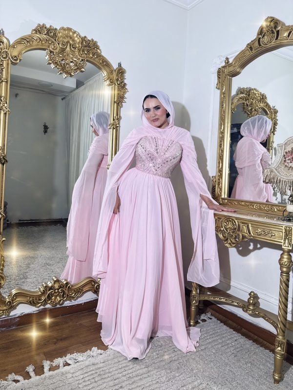 فستان شيفون وردي باستيل